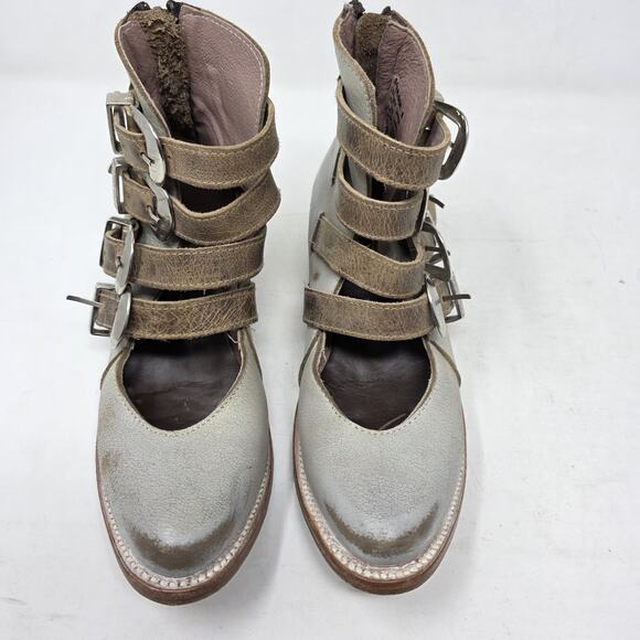 Free Bird Scarlett Women Size 6 Buckle Ankle Boot Ice Grey Leather - Picture 6 of 15